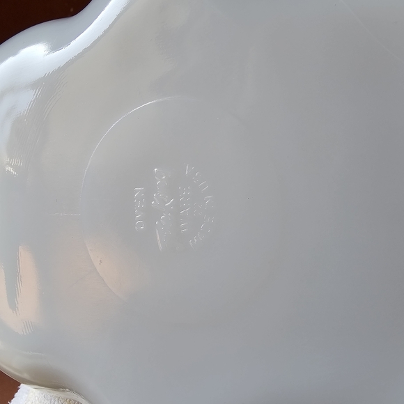 Fire King Jadeite Vintage Glassware - Picture 6 of 7